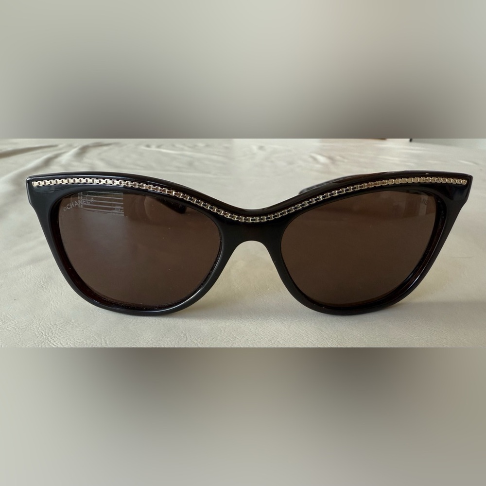 CHANEL Sunglasses with Gold Chain Brow
